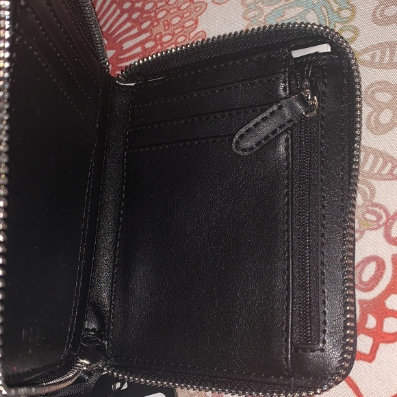 DKNY Vela Zip-Around Wallet (small) - Picture 6 of 8